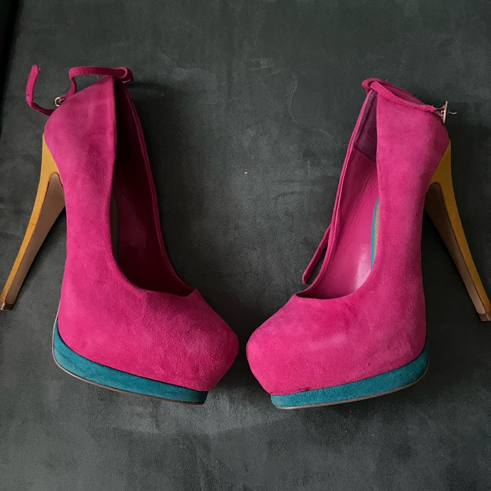 Steve Madden Multi-color heels